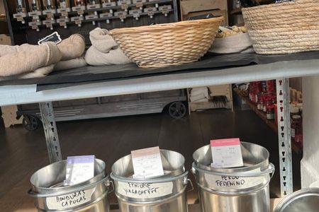 Épiceries fines, Magasins bio, Produits locaux